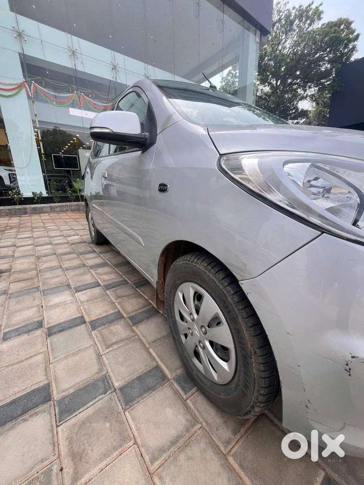 Hyundai I10 Sportz At, 2011, Petrol