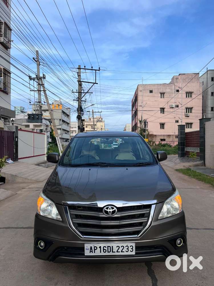 Toyota Innova 2.5 G (diesel) 8 Seater, 2015, Diesel