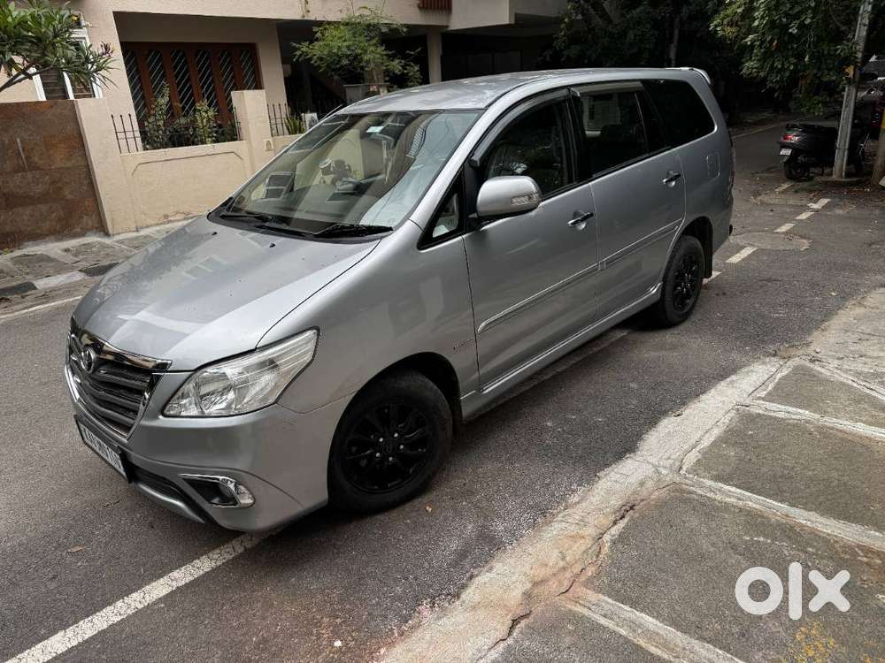 Toyota Innova Diesel 2012