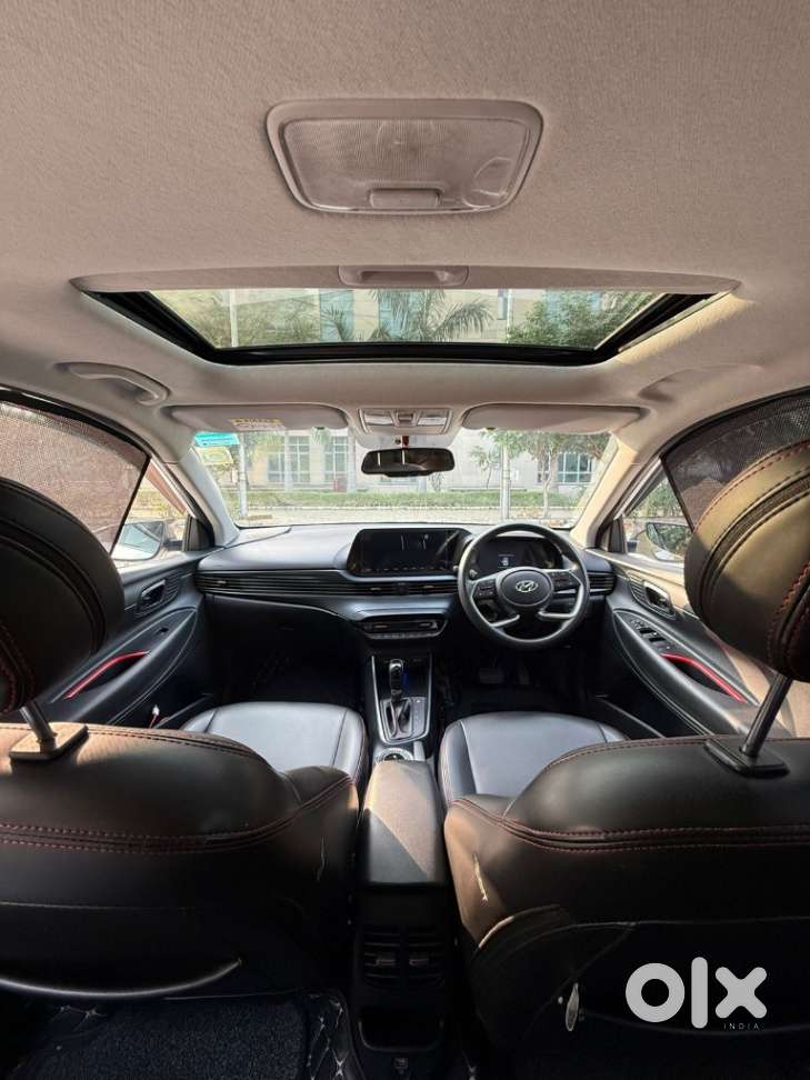 Hyundai I20 Asta (o) 1.2 Ivt Dual Tone, 2022, Petrol