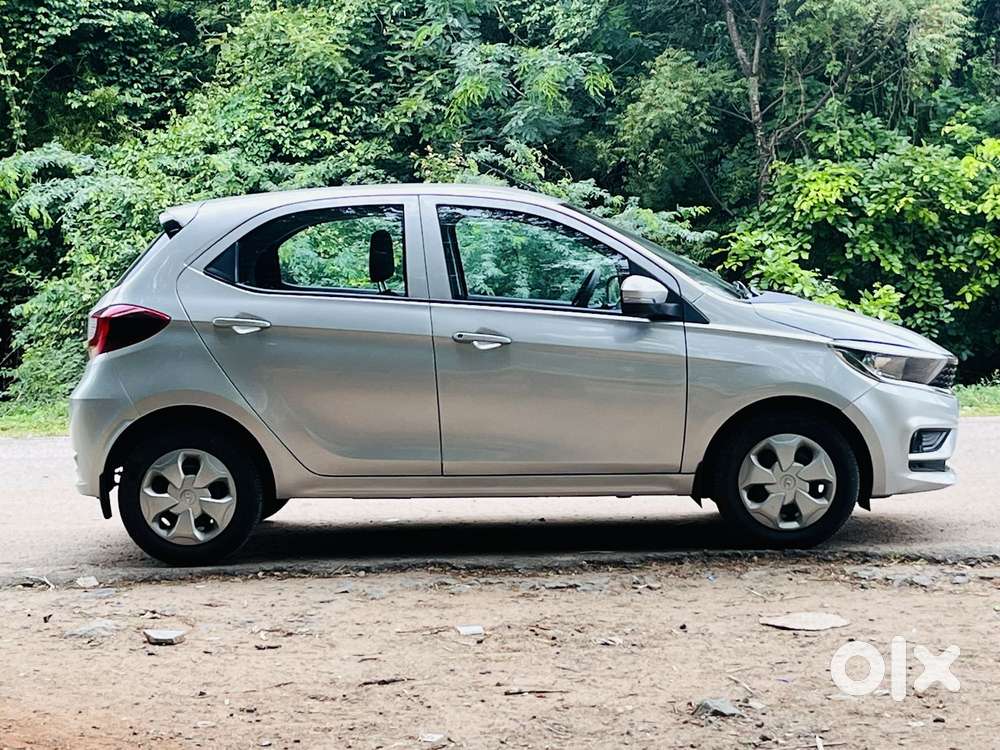 Tata Tiago, 2021, Petrol