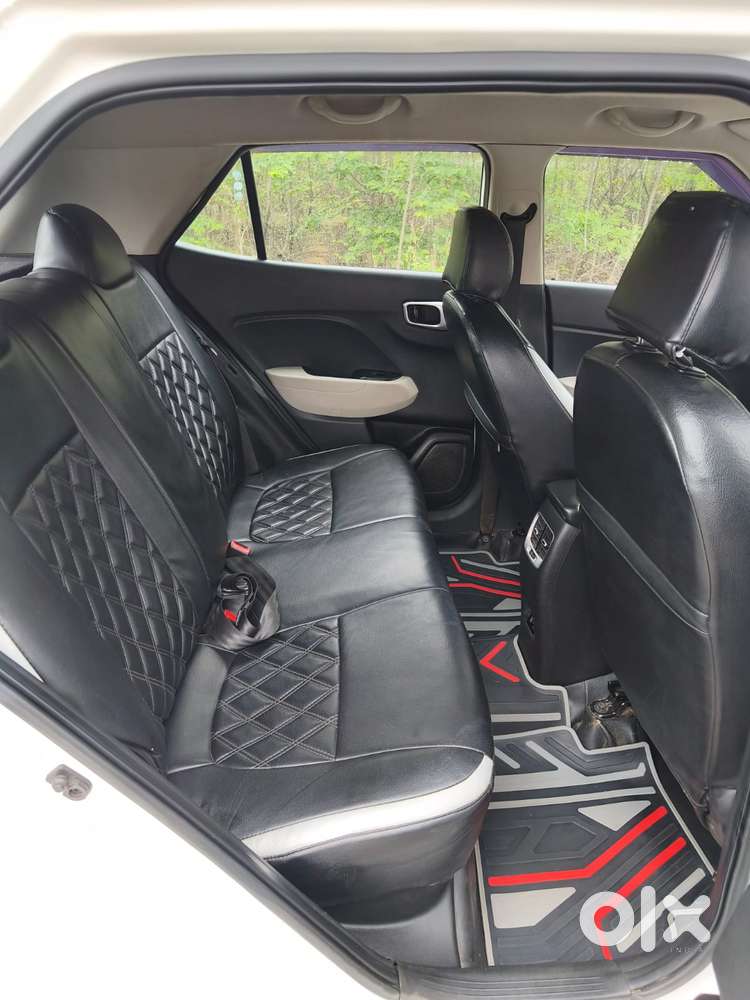 Hyundai Venue 1.2 S (o), 2022, Petrol