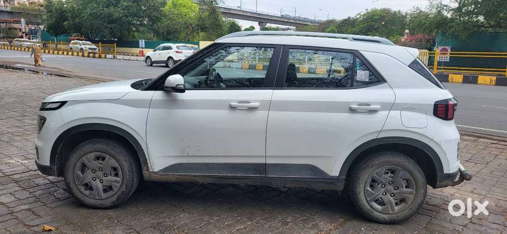 Hyundai Venue S (o) 1.2 Petrol Knight Edition, 2025, Petrol