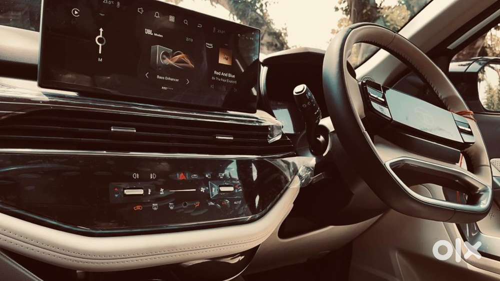 Tata Safari Facelift Accomplished+