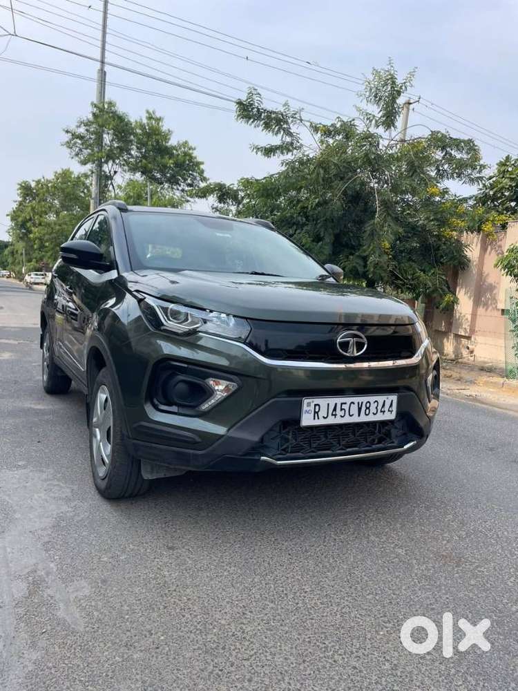 Tata Nexon 1.5 Revotorq Xma Amt (s), 2023, Petrol