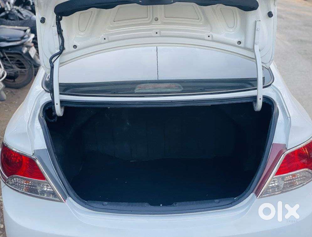 Hyundai Verna Hyundai-verna-crdi-1.6-sx-option, 2013, Diesel