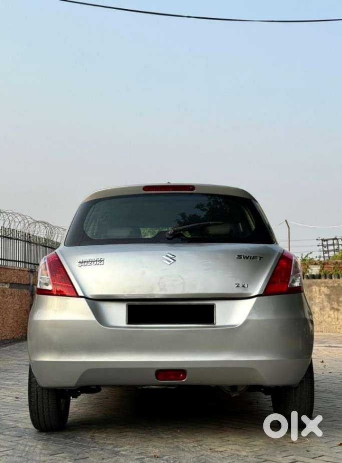 Maruti Suzuki Swift Vvt Zxi, 2013, Petrol
