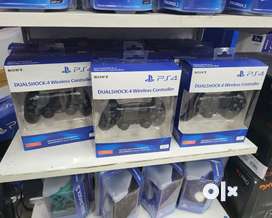 WofMoonlight on X: Vendo PS4 Pro 1TB Usado + Dualshock4 Original Usado +  Caixa Original por R$ 2.500,00! Quem tiver interesse, só entrar em contato  no Direct! ;)  / X