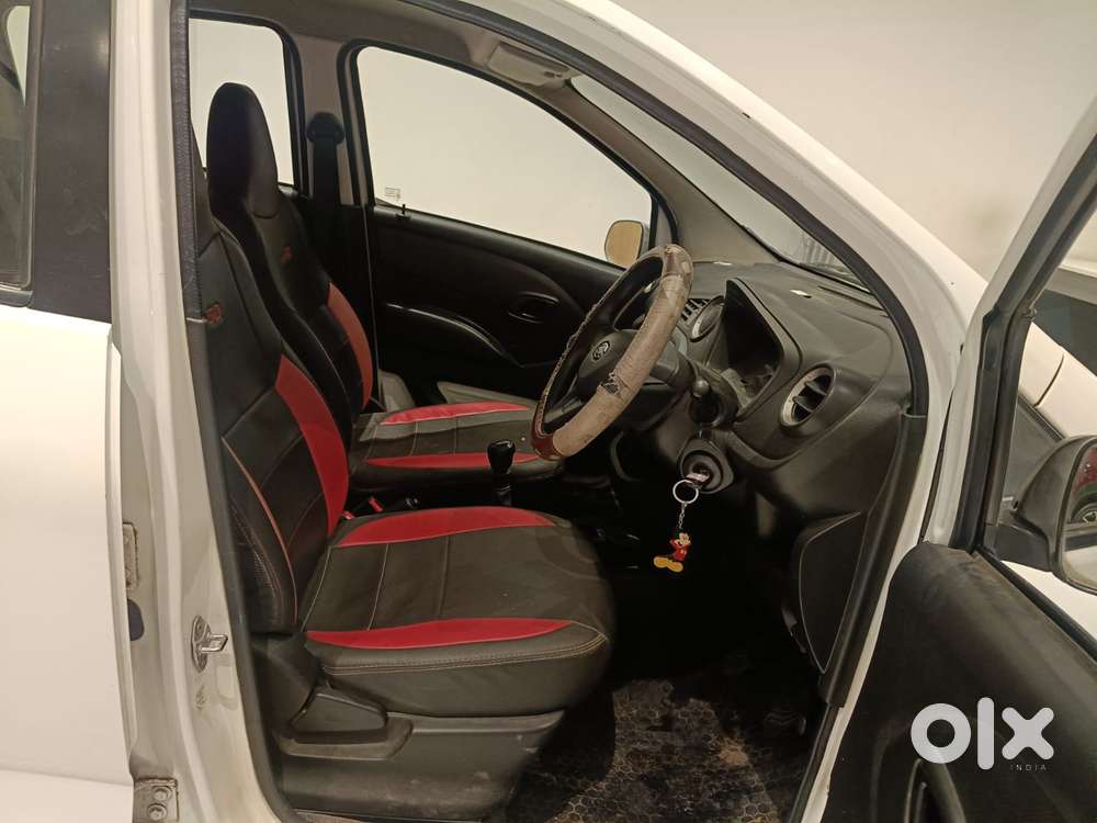 Datsun Redigo Sv 1.0, 2017, Petrol