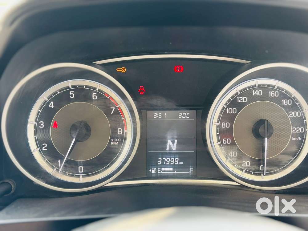 Maruti Suzuki Dzire Vxi Ags, 2021, Petrol