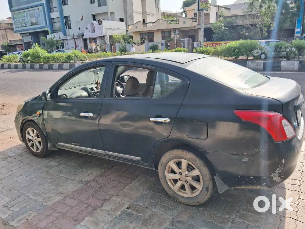Nissan Sunny 2014