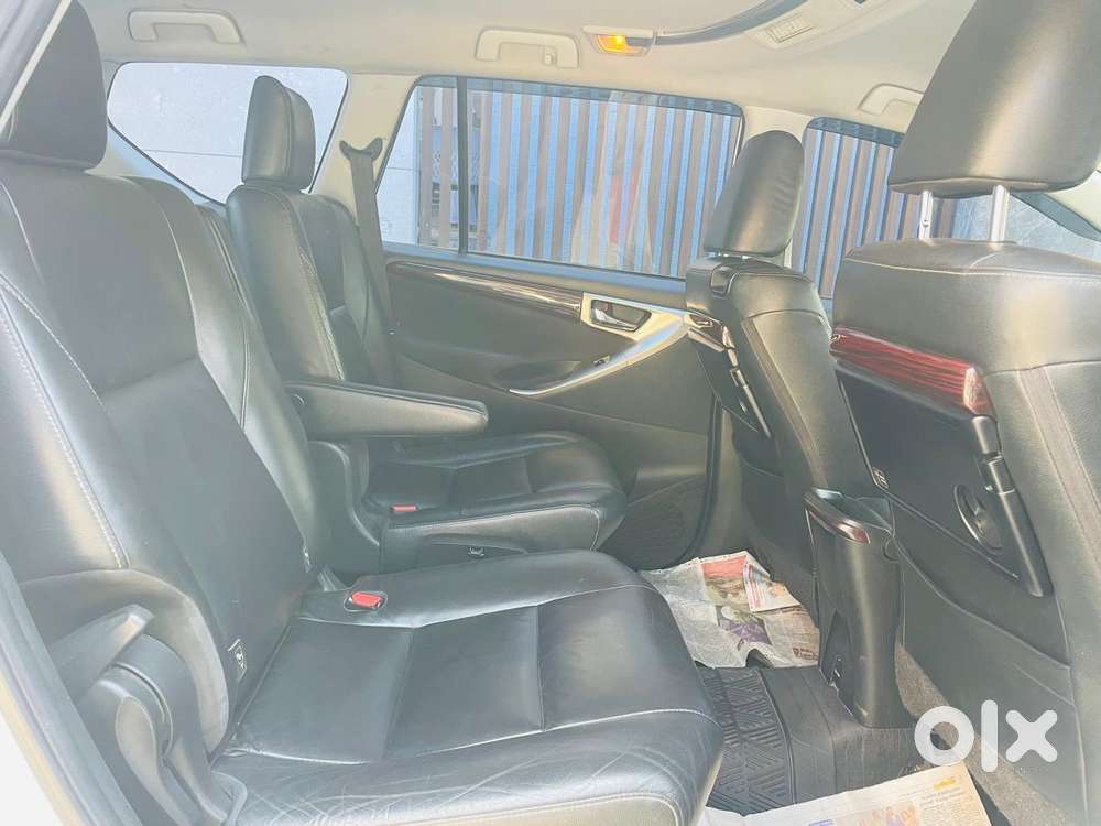 Toyota Innova Crysta 2.4 Z 7 Str, 2017, Diesel