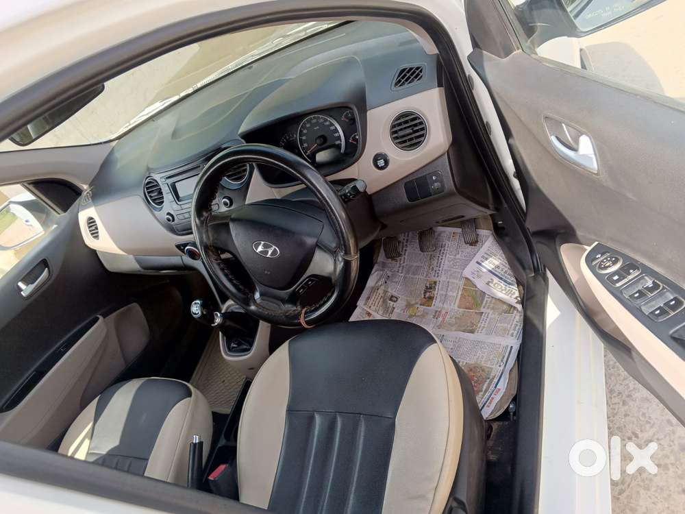Hyundai I10 Sportz, 2015, Petrol