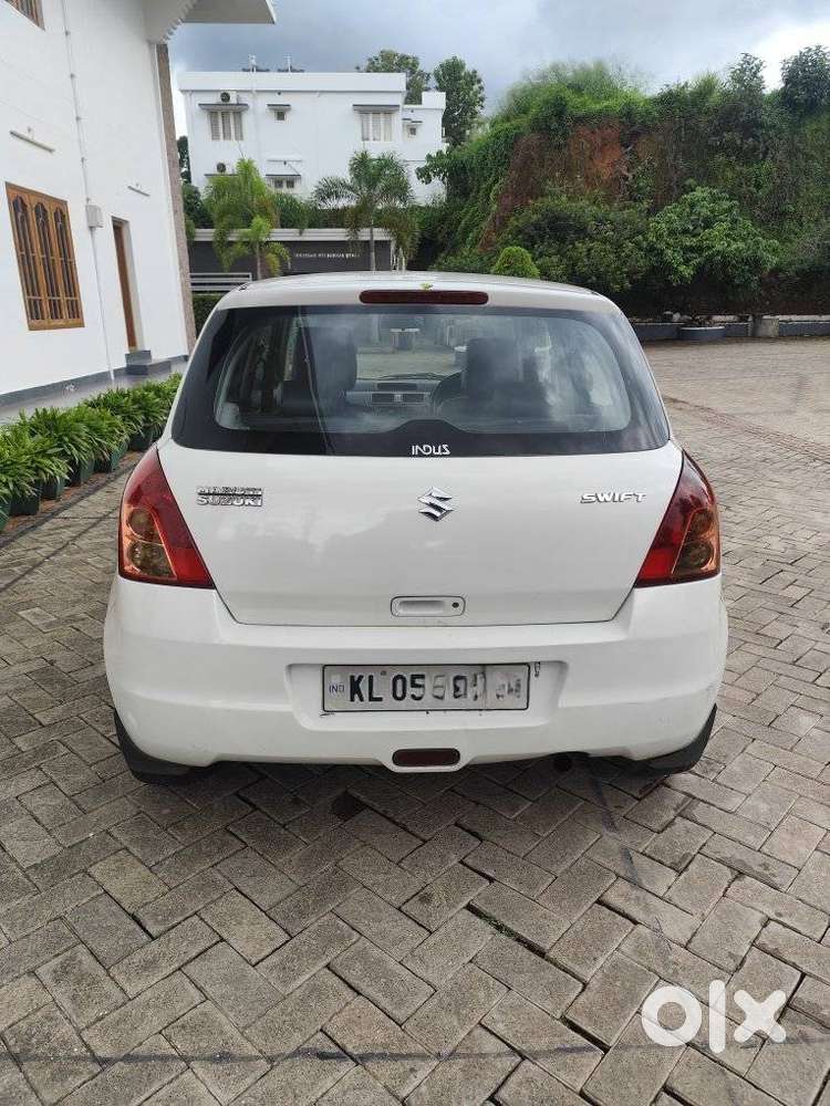 Maruti Suzuki Swift Vdi Bsiv W Abs, 2008, Petrol