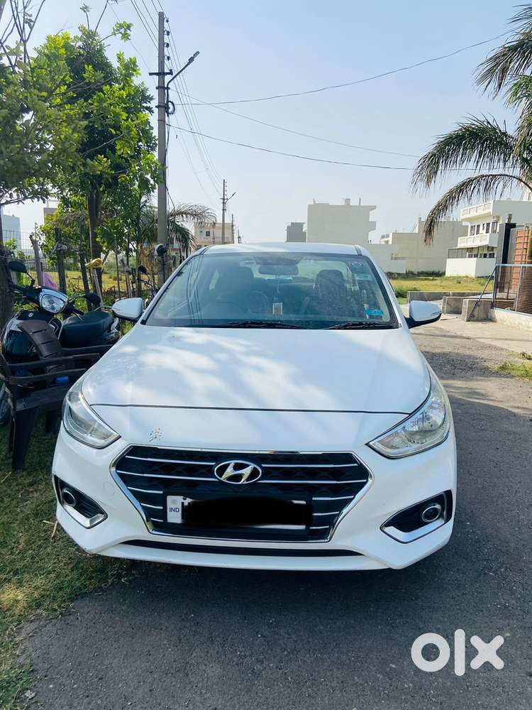 November 2018 , 1.6 Diesel Mid Variant Ex.