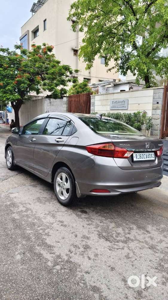 Honda City V Mt, 2014, Diesel
