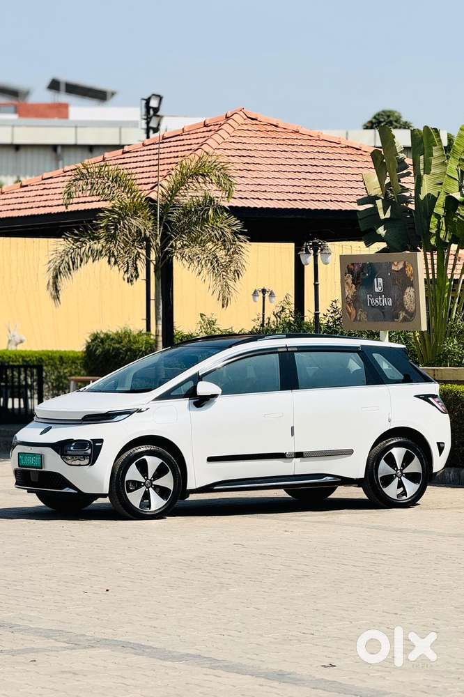 Mg Windsor Ev Essence, 2024, Electric