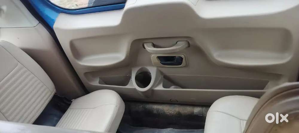 Mahindra Tuv 300 2016