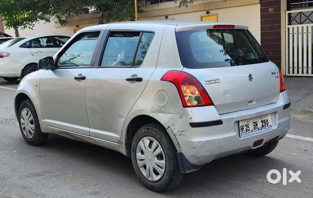 Maruti Suzuki Swift Vxi + Manual, 2011, Petrol