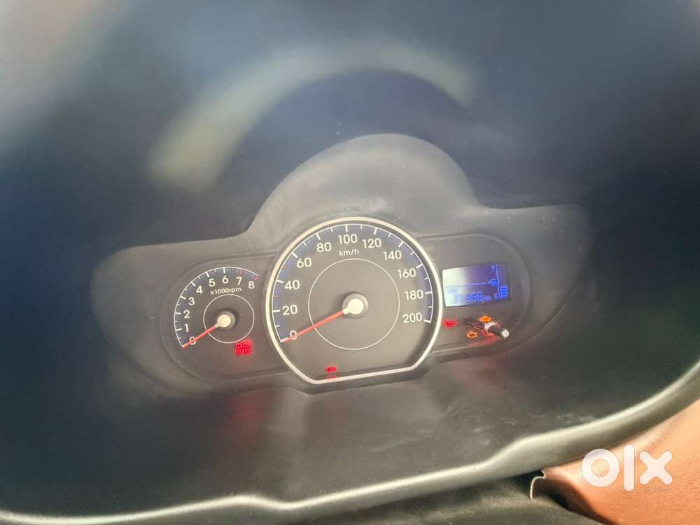 Hyundai I10 Sportz 2013