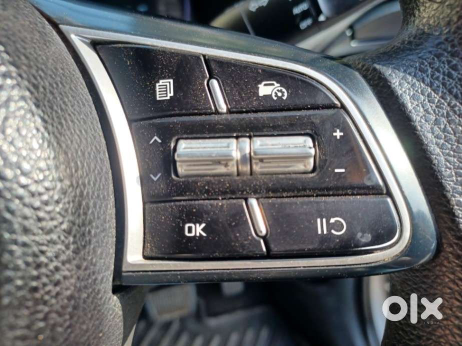 Kia Carens 1.4 Prestige Plus Turbo 7 Str, 2023, Petrol