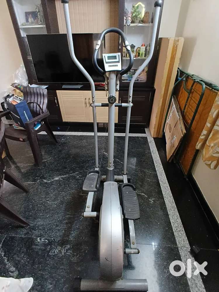 Aerofit exercise cycle