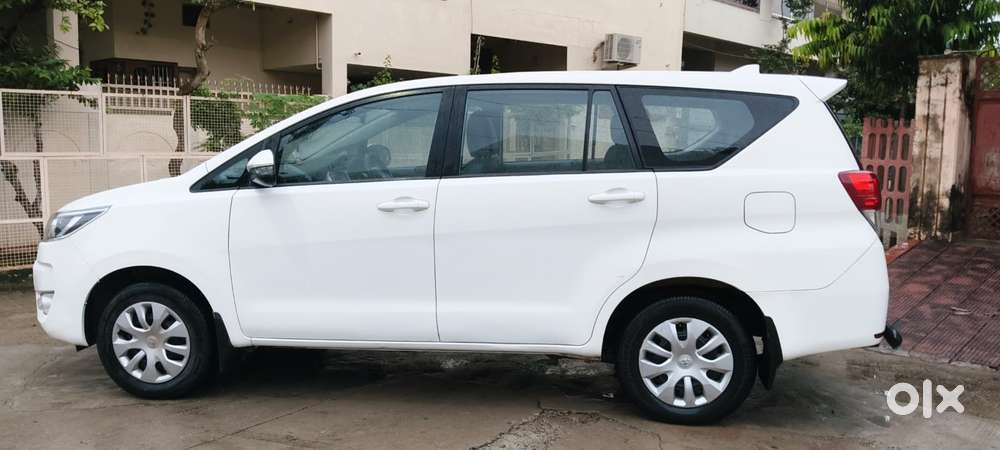 Toyota Innova Crysta 2.4 G Mt, 2022, Diesel