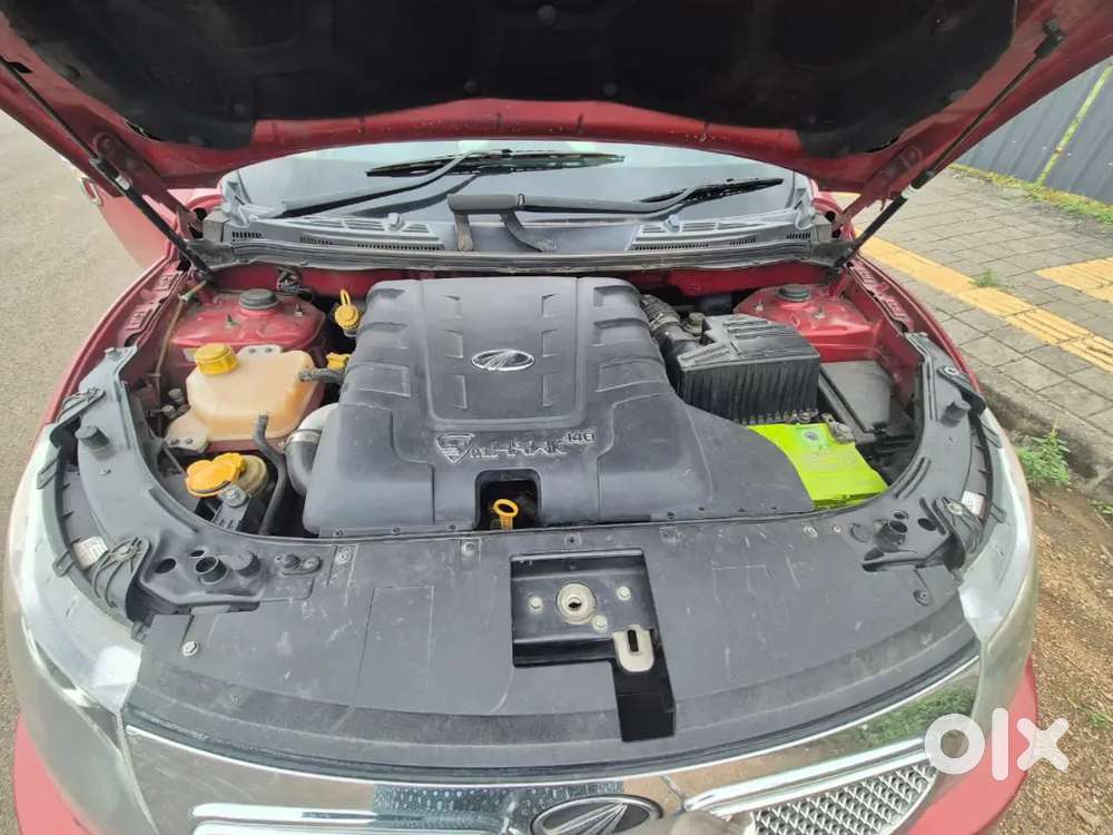 Mahindra Xuv500 W10 2016  Diesel 142000 Km Driven