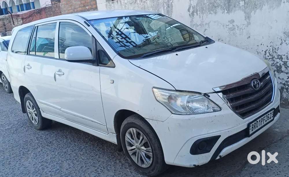 Toyota Innova Hycross 2014 Diesel Variant
