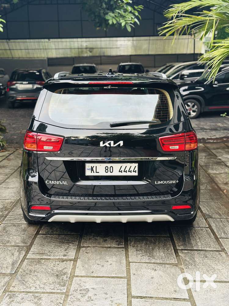 Kia Carnival Limousine Plus 7 Str, 2022, Diesel