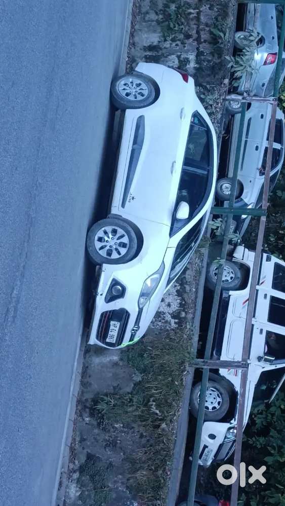 Hyundai Xcent 2016