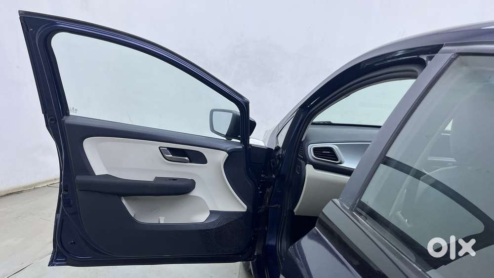 Tata Altroz Xza Petrol, 2022, Petrol