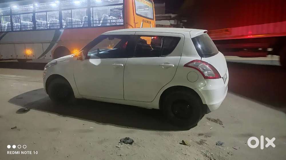 Maruti Suzuki Swift 2013 Diesel 98600 Km Driven