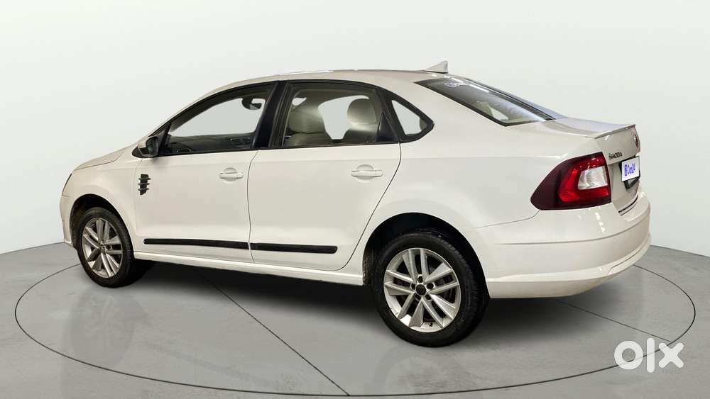 Skoda Rapid 1.6 Mpi At Style, 2018, Petrol