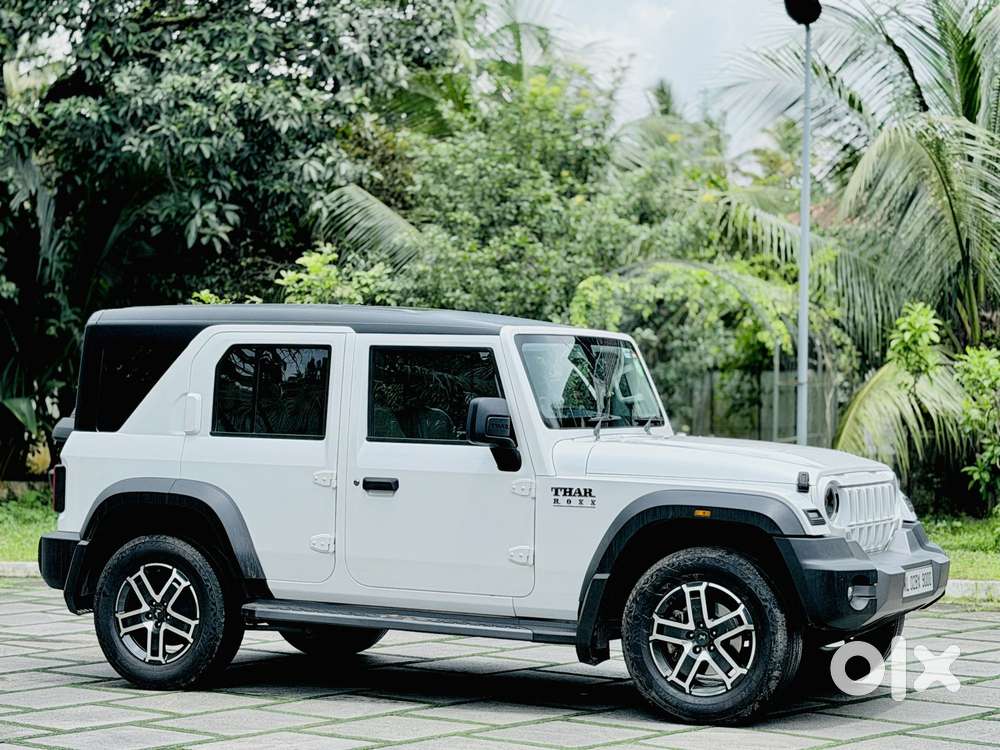 Mahindra Thar Roxx Mx5 Rwd Diesel At, 2025, Diesel