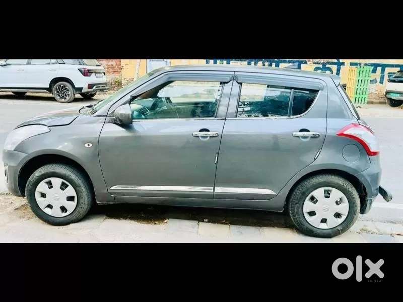 Maruti Suzuki Swift Lxi Optional-o, 2016, Petrol