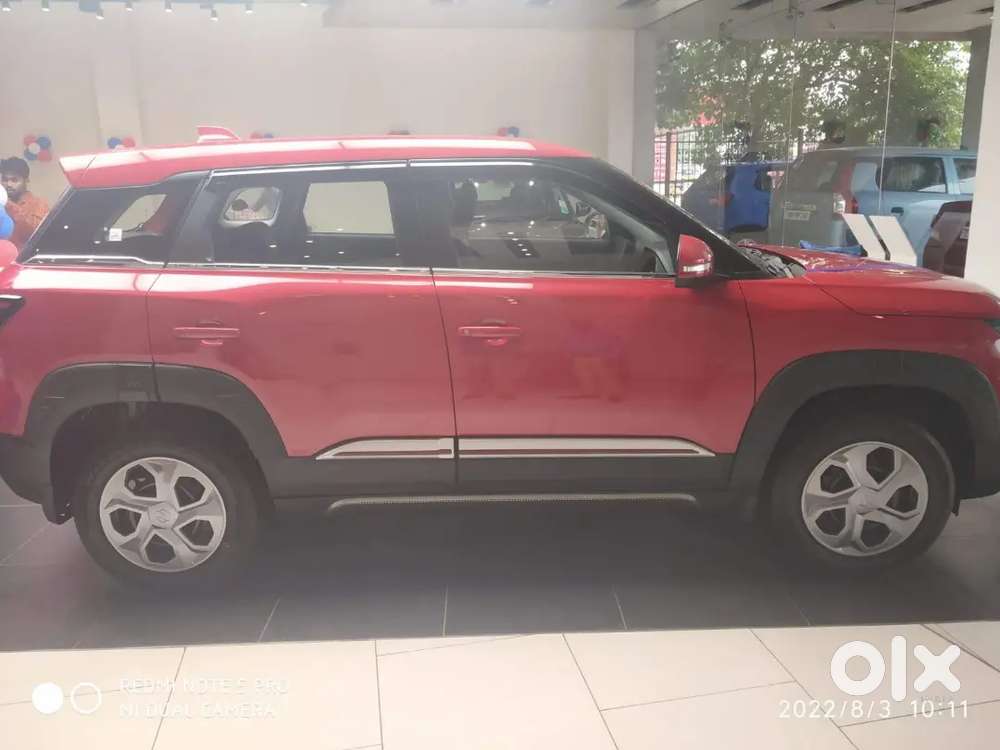 Maruti Suzuki Victoris Petrol 2026