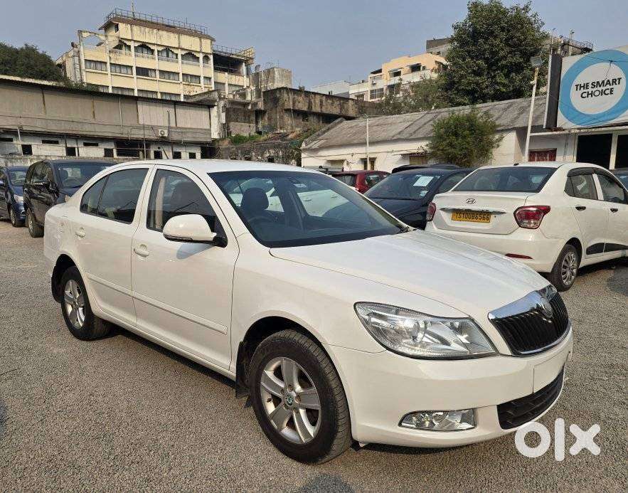 Skoda Laura 1.9 Tdi Mt Ambiente, 2009, Diesel