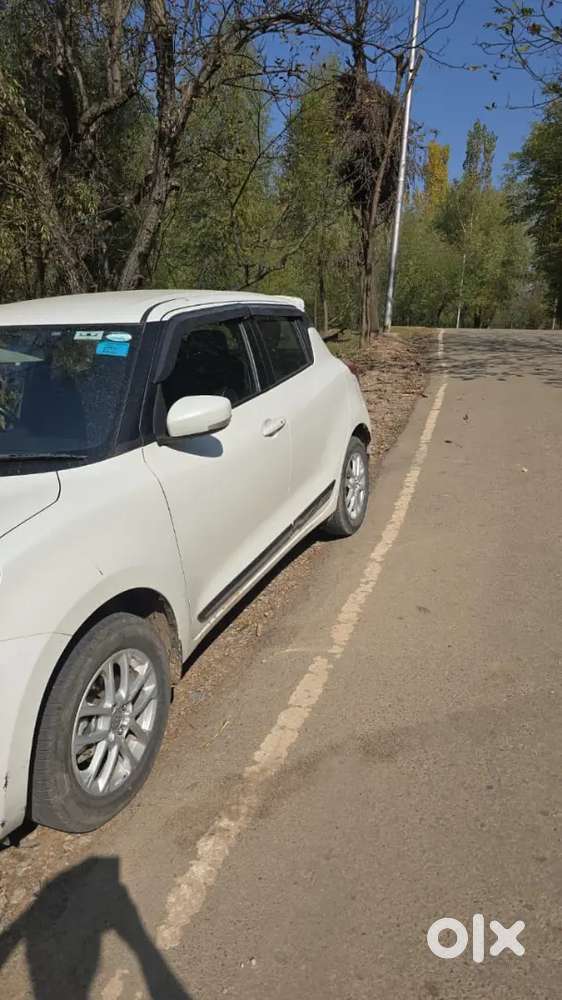 Maruti Suzuki Swift 1.3 Zxi 2025