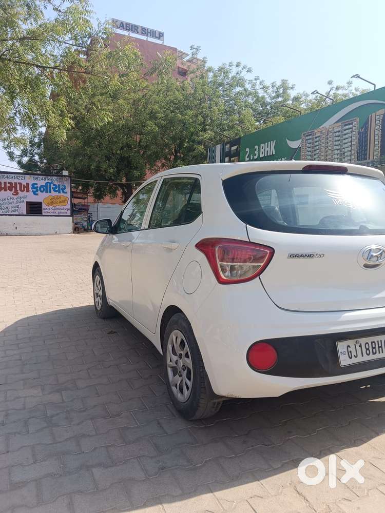 Hyundai Grand I10 Magna Blue Drive, 2018, Cng & Hybrids