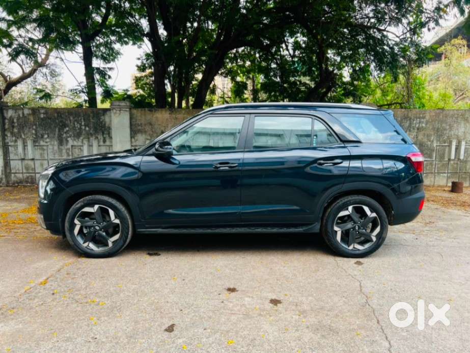 Hyundai Alcazar 2.0 Signature (o) Petrol At 6 Str, 2022, Petrol