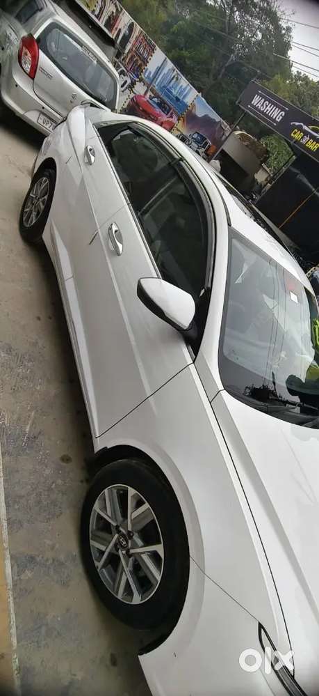 Hyundai Verna Sx Petrol Manual 2025 Fixed Rate Bit Negotiable
