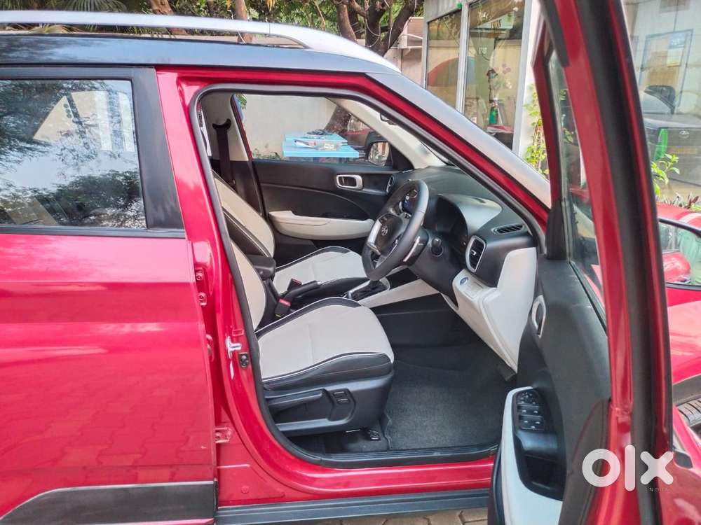 Hyundai Venue 1.0 Sx (o) Turbo Dct Dual Tone, 2023, Petrol