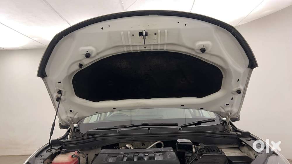 Mahindra Xuv700 2.2 Ax 7 Diesel At Luxury Pack Str, 2022, Diesel