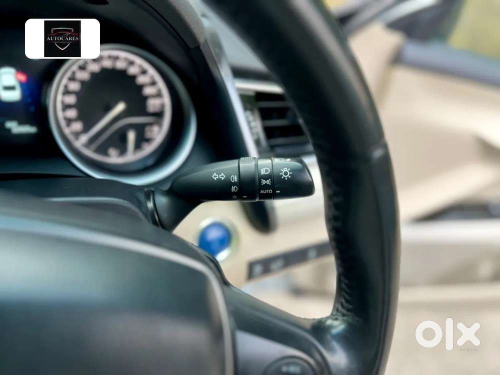 Toyota Camry Hybrid, 2022, Petrol
