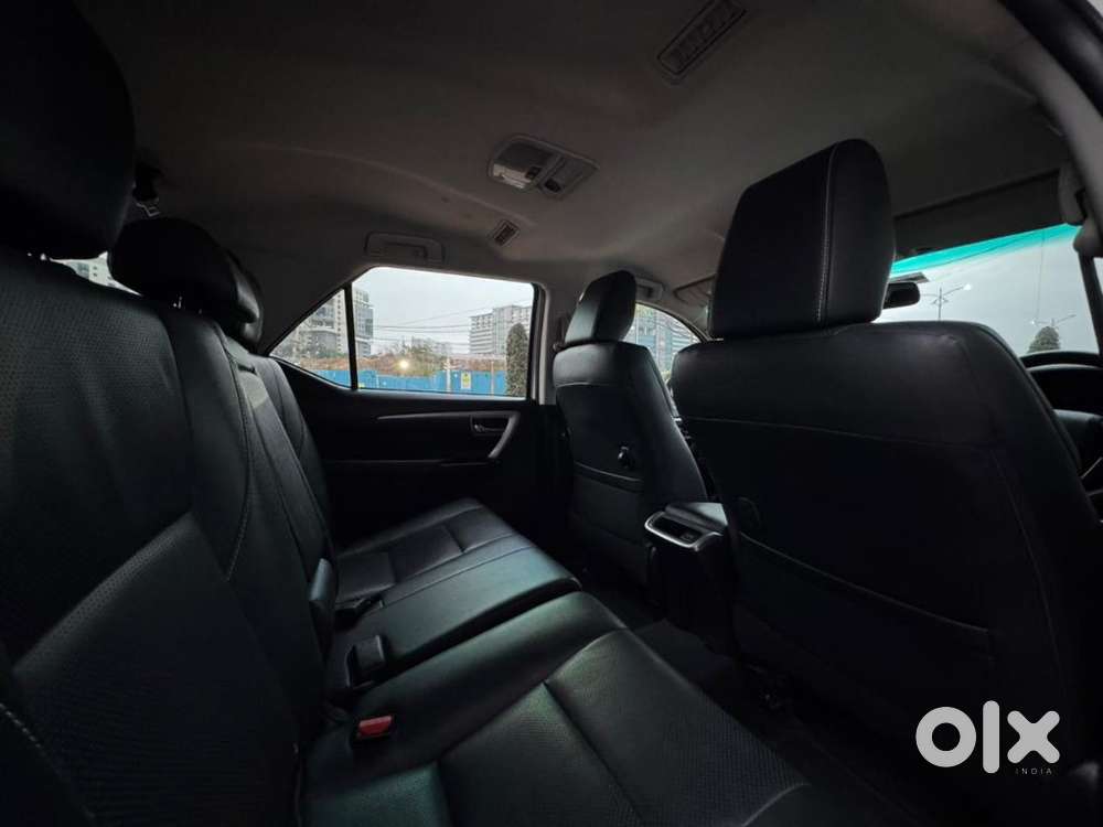 Toyota Fortuner [2021-ongoing] 2.8 2wd Diesel At, 2024, Diesel