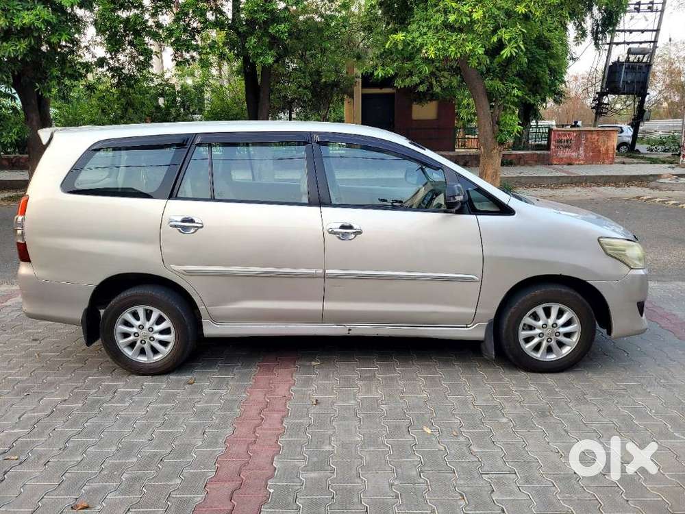 Toyota Innova 2.5 Vx 8 Str, 2012, Diesel