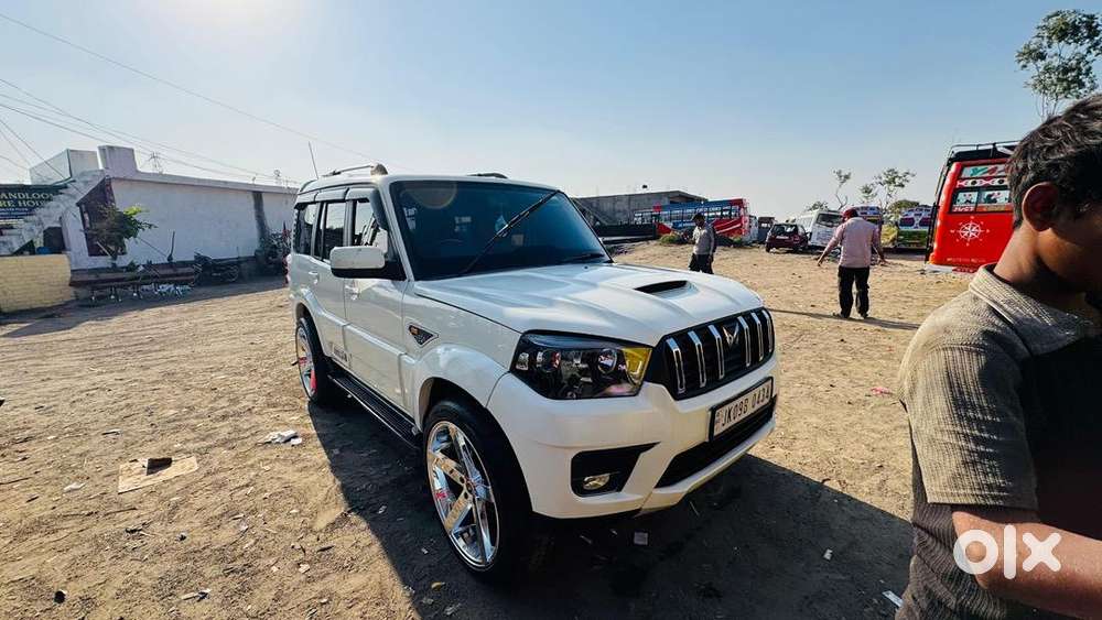 Mahindra Diesel Car 2018