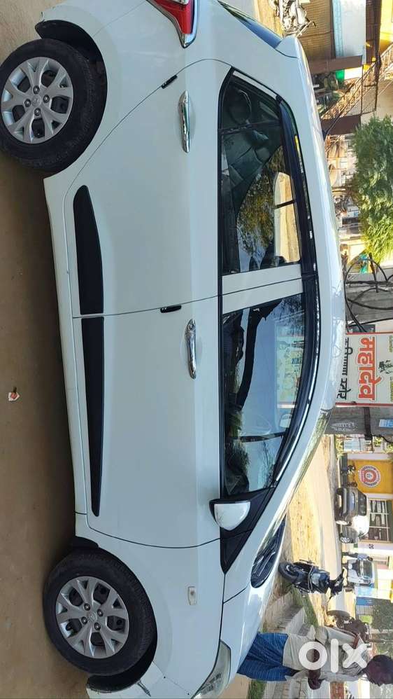 Hyundai Grand I10 2015 Diesel Car