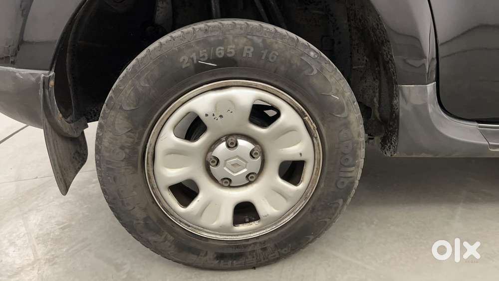 Renault Duster 2015-2016 Petrol Rxl, 2015, Petrol
